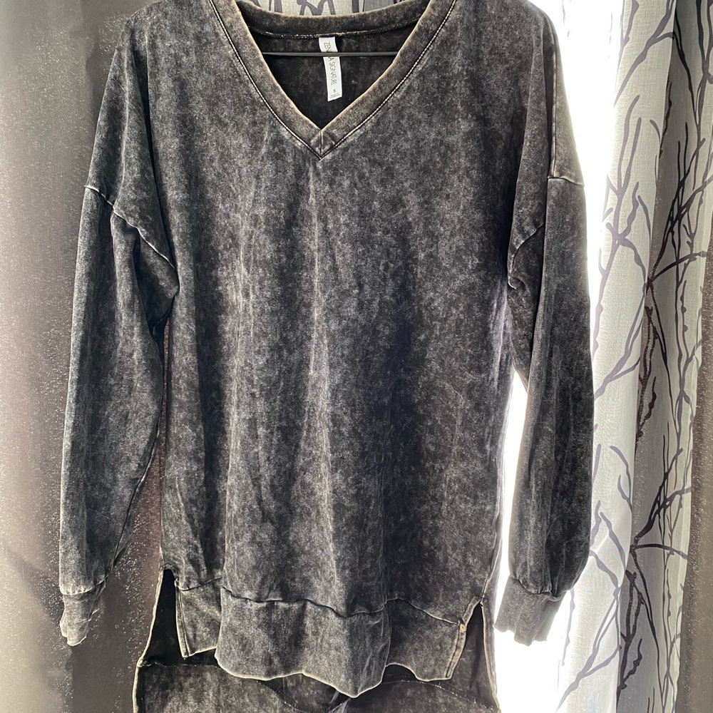 Small oversized long sleeve